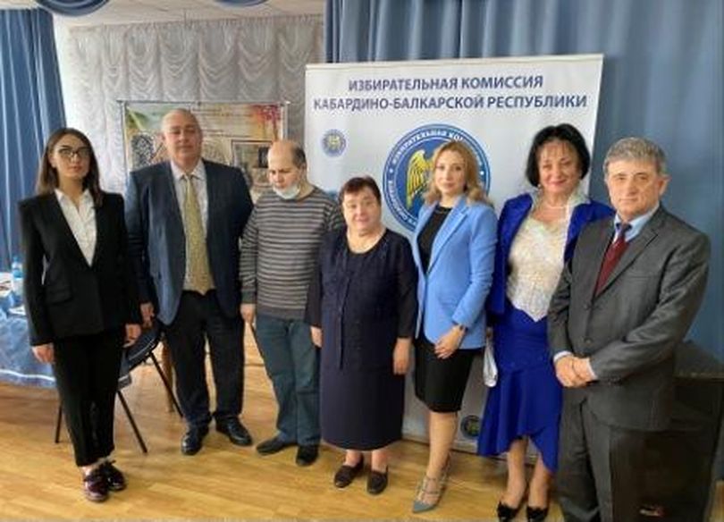 Члены Кабардино-Балкарской РО ВОС и представители Избирательной комиссии Республики