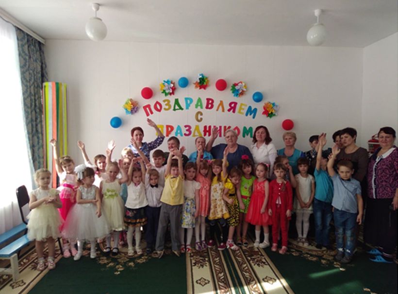 Воспитанники детского сада № 262 и члены Барабинской МО ВОС