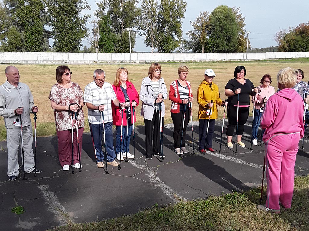 Активисты Владимирской РО ВОС на занятиях по скандинавской ходьбе