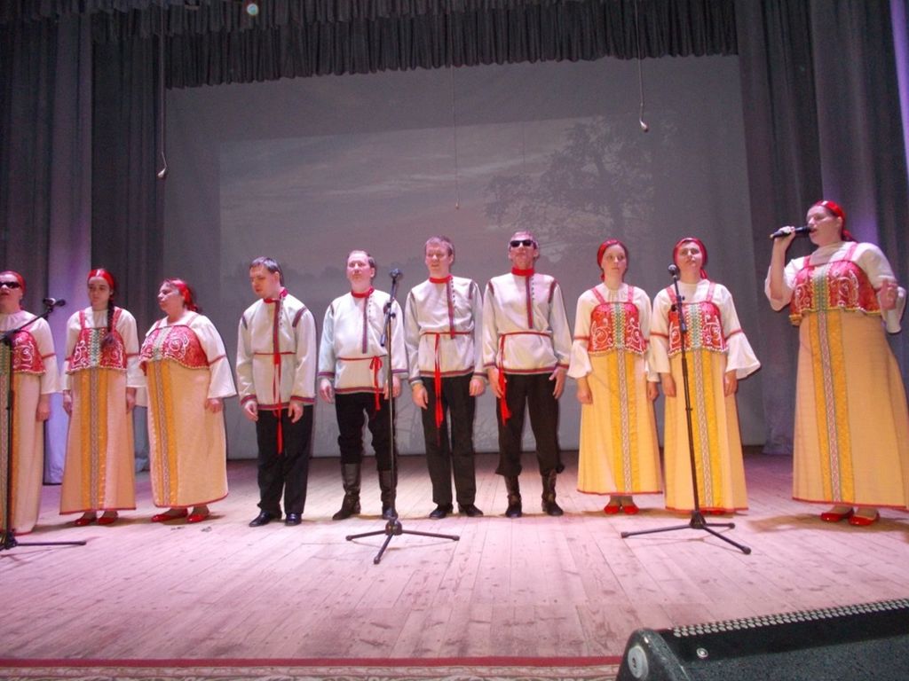 Выступление народного коллектива ансамбля русских народных инструментов «Каламбур»