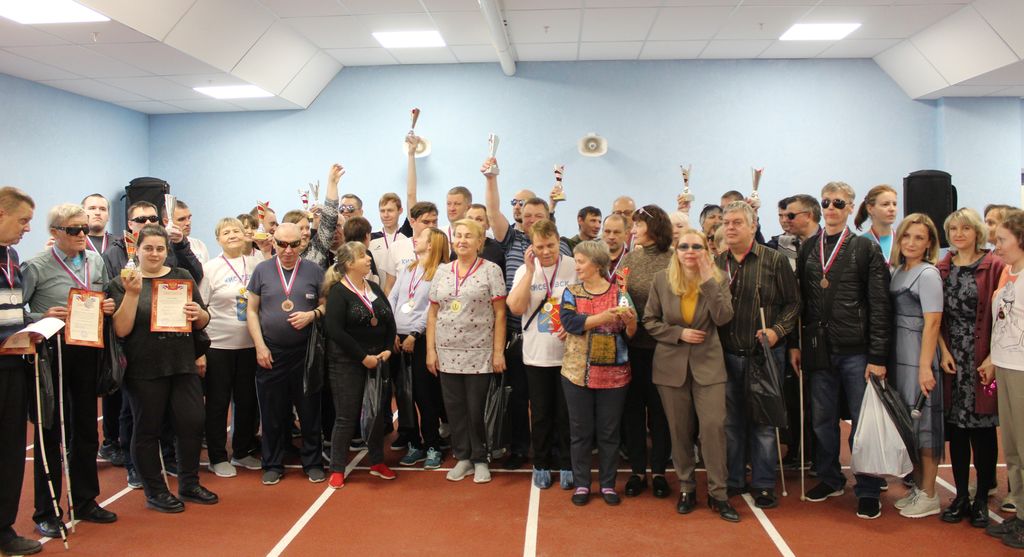 Общее фото гостей и участников двухдневного спортивного мероприятия Кемеровской РО ВОС
