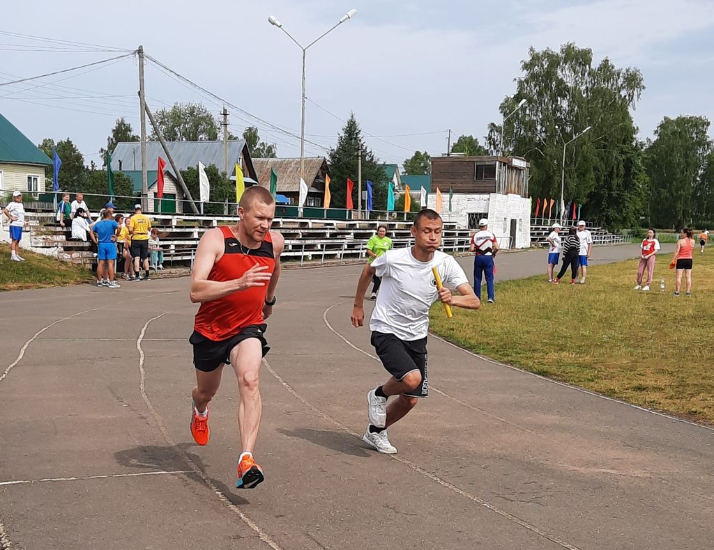 Спортсмены Удмуртской РО ВОС бегут дистанцию в один километр