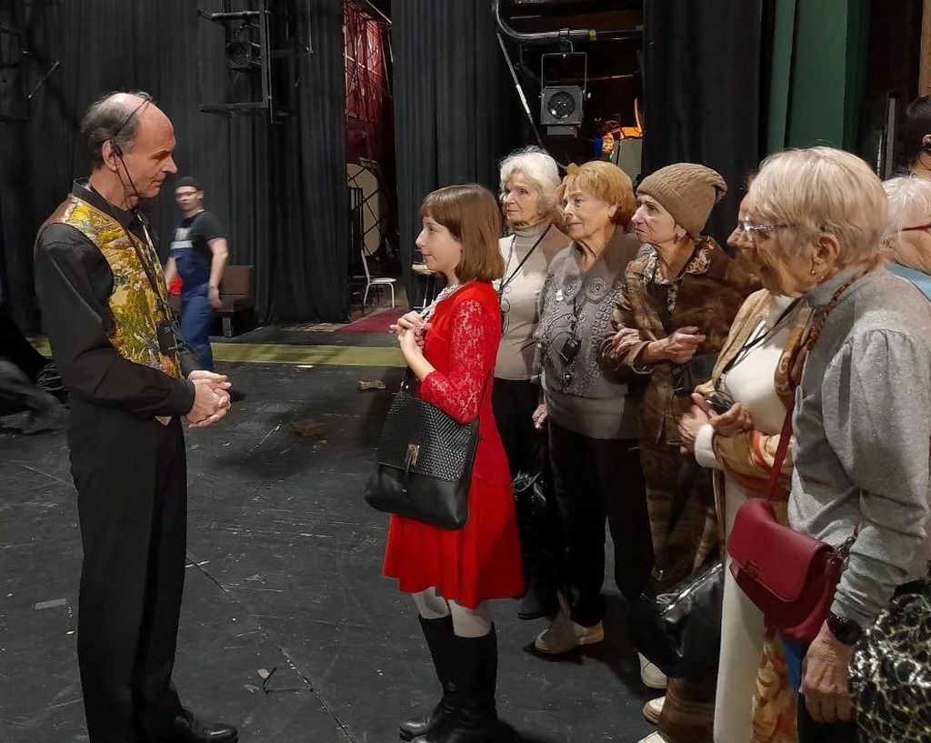 Экскурсия за кулисы