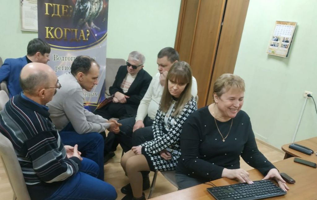 Команды обсуждают вопросы