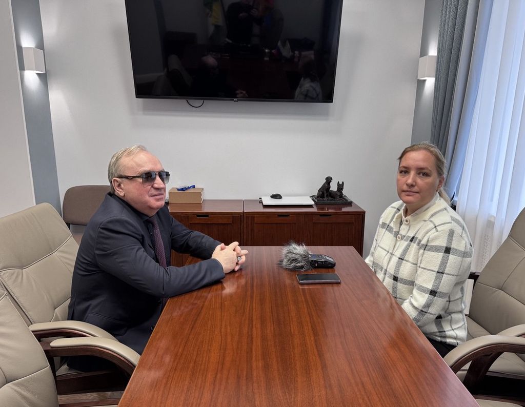 В. Сипкин даёт интервью