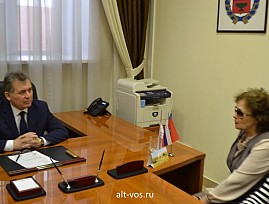 Председатель Алтайской РО ВОС и руководители хозяйственных обществ ВОС встретились с председателем краевого Законодательного собрания 