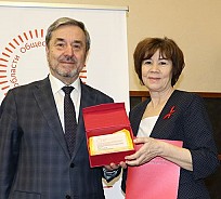 Председатель Тюменской региональной организации ВОС Г. А. Тунгусова удостоена почётного звания «Заслуженный общественный деятель Тюменской области»
