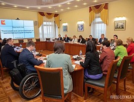 Председатель Вологодской региональной организации ВОС О. В. Мединцева выступила в ходе проведения круглого стола «Права детей-инвалидов и занятия физкультурой и спортом»