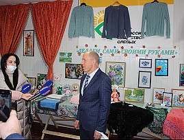 Мастера Карачаево-Черкесской региональной организации ВОС представили образцы своего творчества на выставке работ народного декоративно-прикладного искусства