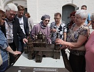 Члены Ярославской региональной организации ВОС приняли участие в церемонии открытия тактильной модели церкви Ильи Пророка