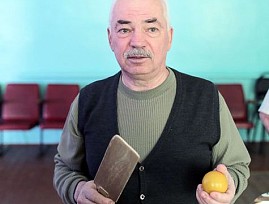 На средства гранта мэрии Сыктывкара правление Коми РО ВОС закупило стол для шоудауна