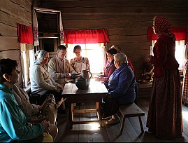 Члены Архангельской региональной организации ВОС совершили экскурсионную поездку в музей деревянного зодчества «Малые Корелы»