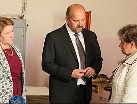 Предприятие ВОС посетил глава Архангельской области