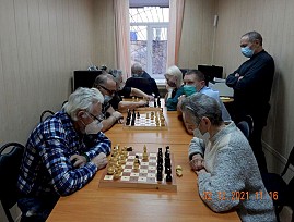 В Оренбургской региональной организации ВОС состоялись ежегодные областные соревнования по шашкам, шахматам, дартсу и настольным играм среди инвалидов по зрению