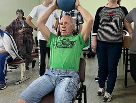 В Физкультурно-спортивном реабилитационном комплексе Карачаево-Черкесской региональной организации ВОС прошли соревнования по троеборью и настольному теннису (спорт слепых)