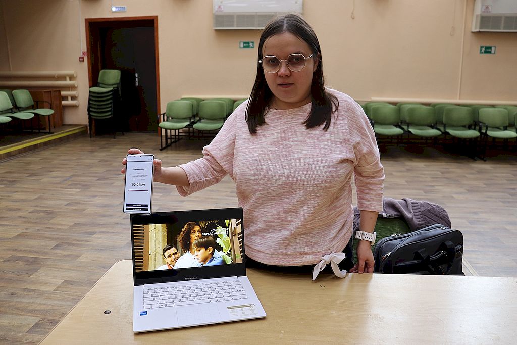 Демонстрация фильма с тифлокомментарием