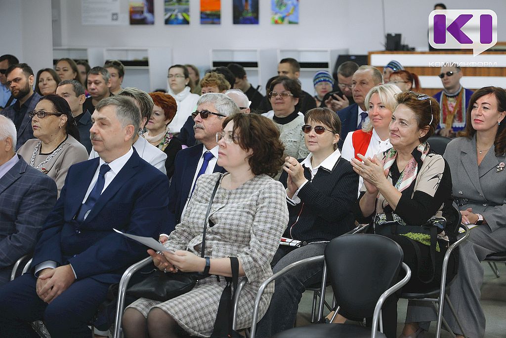 участники форума