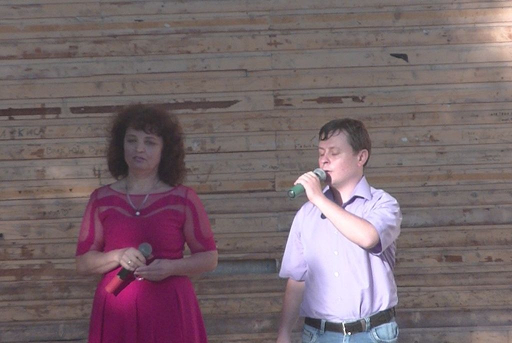 Выступление на закрытии конгресса членов ВОС З. Кираджиевой и С. Гончаренко