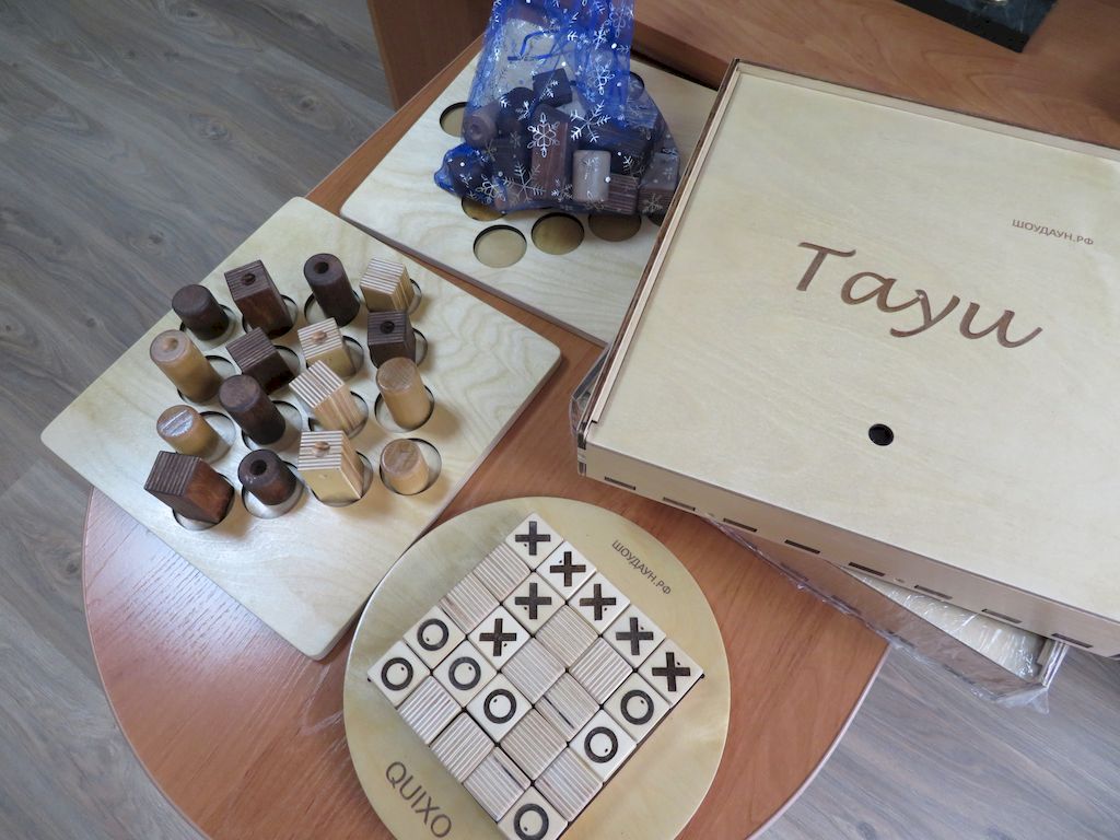 Подаренные наборы настольных игр Tayu, Quixo, Quarto