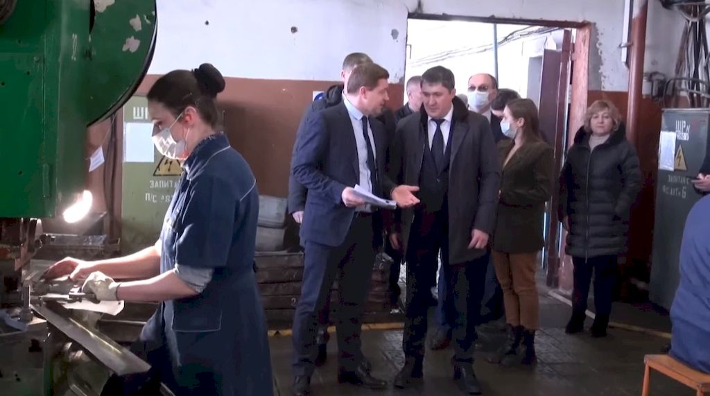 Губернатор Пермского края на предприятии ВОС ООО "Уральская фурнитура"