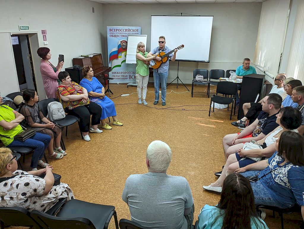 Творческий номер от участников слёта