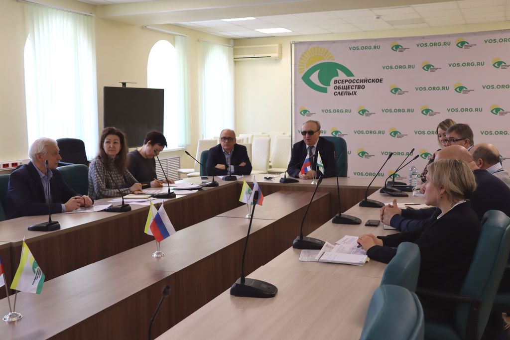 Президент ВОС В. В. Сипкин в режиме видеоконференцсвязи поздравляет руководство и коллектив предприятия