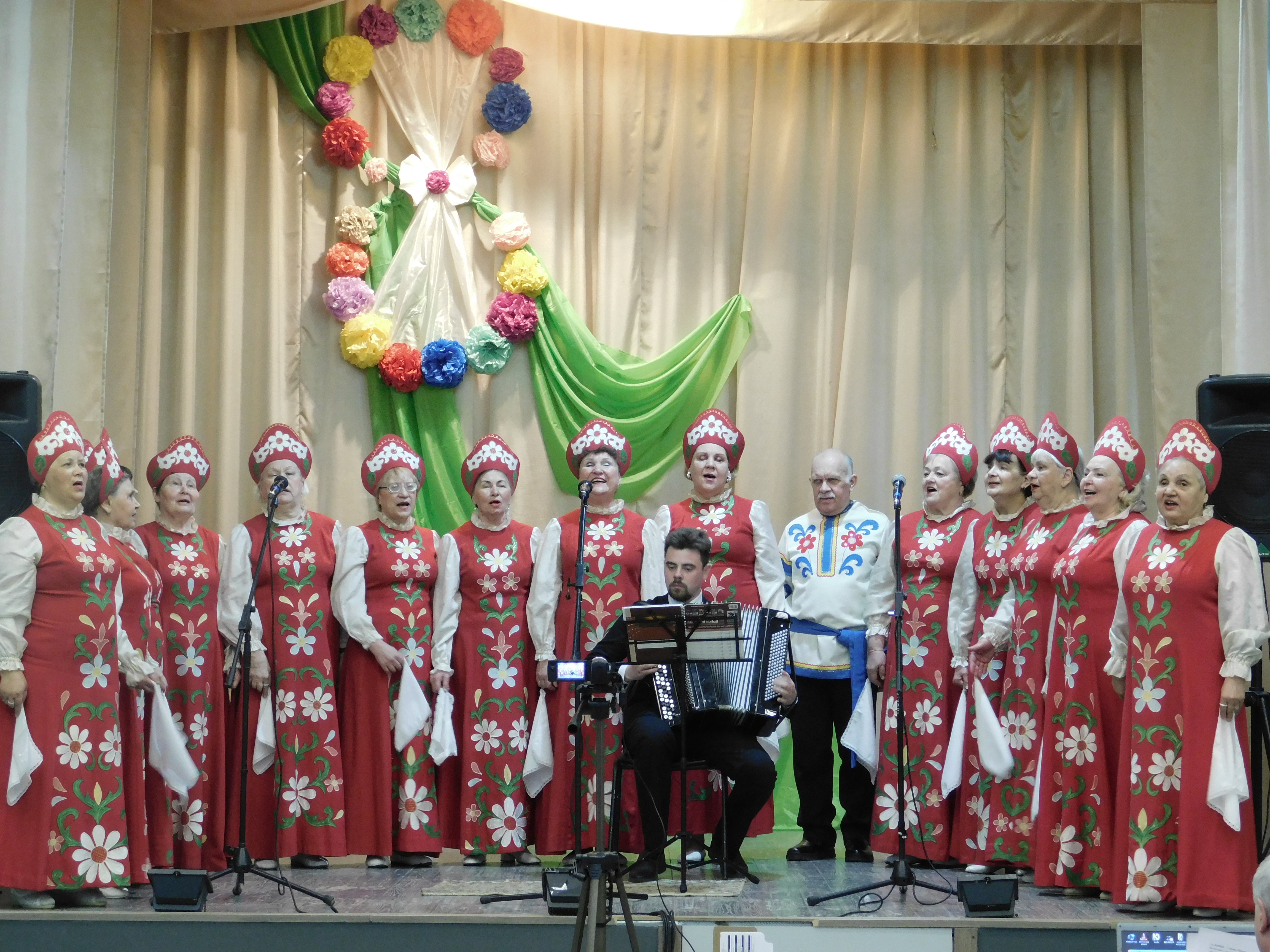 ХОР УЛЬЯНОВСКИЕ ЗОРИ